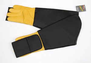 Handschoenen met armbescherming en bijtschild