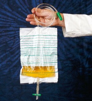 Urinezak 2 liter met afloop en kraan                   10st