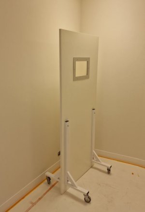 RX scherm (loodscherm) 80x190cm met venster 20x30cm     1st